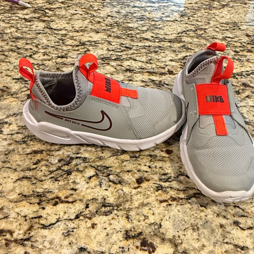 Nike Kids Gray and Red Slip-On Sneakers